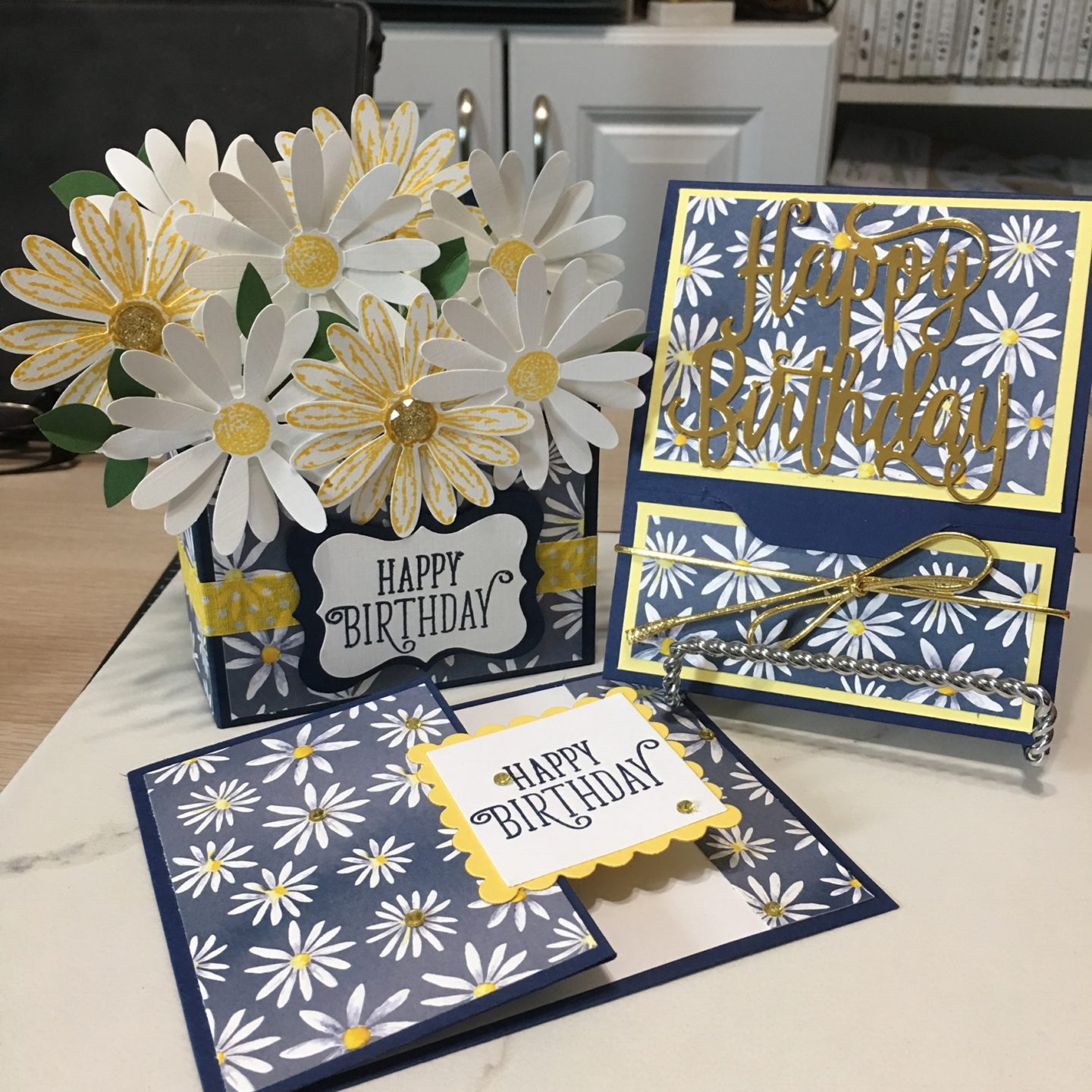 Daisy Flowers using daffodil delight from Stampin Up